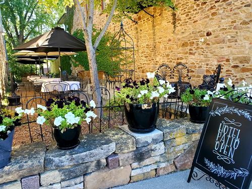 hotel in mineral point